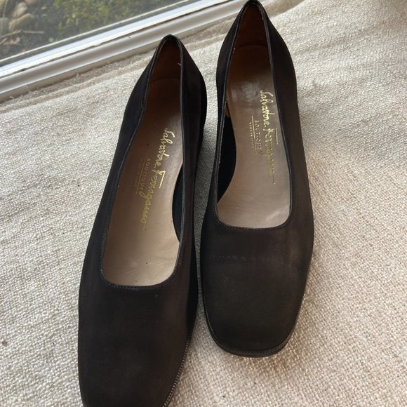 Salvatore Ferragamo Shoes - Salvatore Ferragamo black Suede low heel dress shoes, size 7